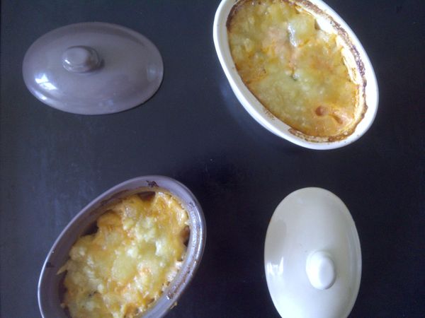 Crumble courgette/tomate et camembert