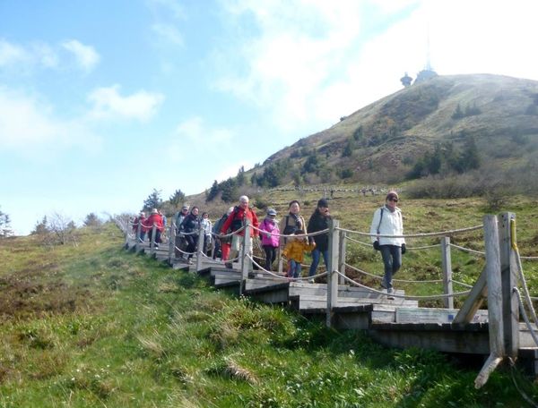 Descente du Puy de Dôme par le sentier des chèvress