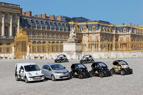 RENAULT Z.E. AT CHATEAU DE VERSAILLES
