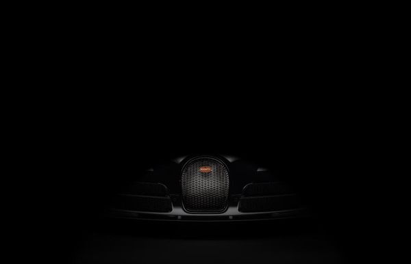 SCOOP : FRANKFURT - BUGATTI 4 DOORS ?