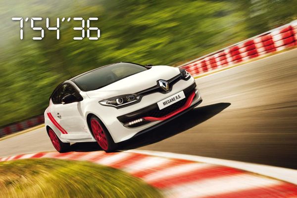 THE RENAULT MEGANE SMOKED THE NORDSCHLEIFE - NURBURGRING