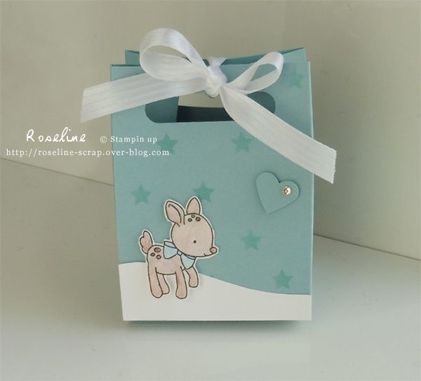Boîte bleu avec l'insta pochette, pour cadeau, bonbons...