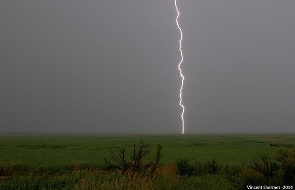Orages d'évolution diurne dans le Gard le 17 juin 2014