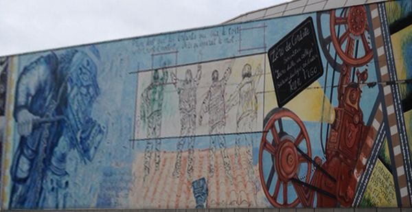 Fresque célébrant le centenaire de la naissance du cinéma : Quartier d’Orgemont Epinay-sur-Seine.