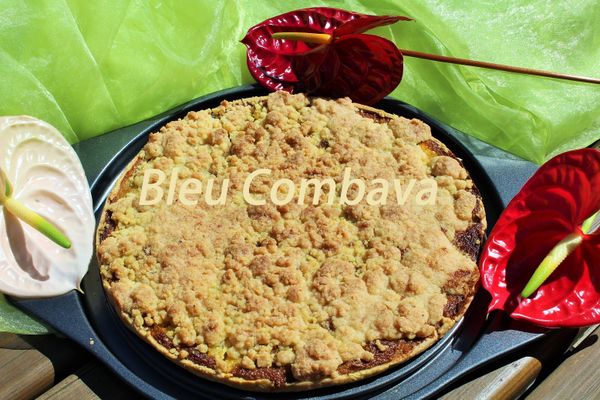 Tarte Victoria à la Crème de Pistache et son Crumble Cardamome