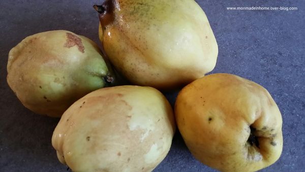 Le coing, sans doute pas un fruit "à la mode"... ;-) mais délicieux !