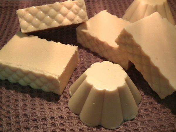 Savon de la Ruche : miel, propolis et cire d'abeille