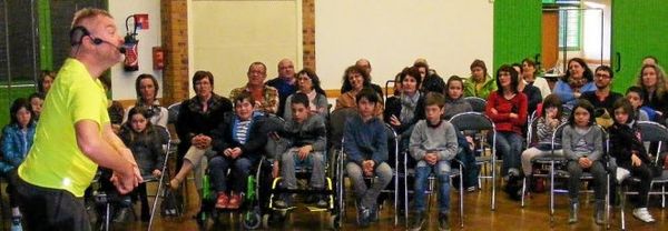 Faire sauter les tabous du handicap avec humour!