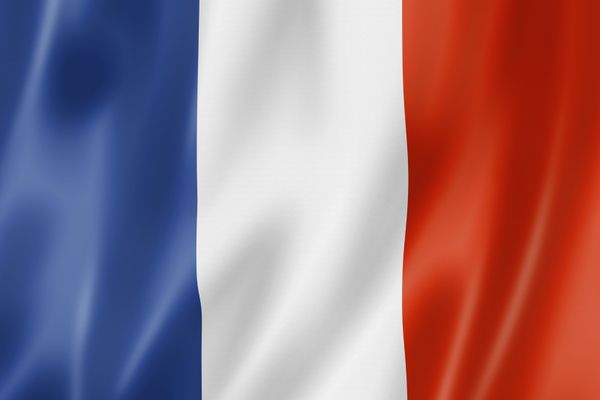 Face à la barbarie, la France unie.