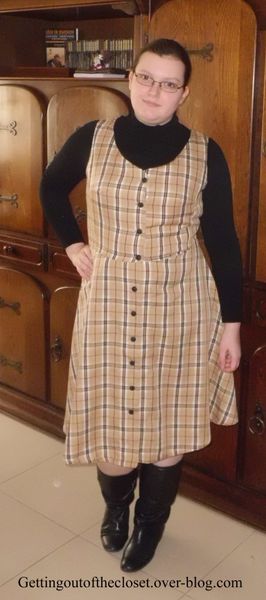 Le cas de la robe tartan / The tartan dress case