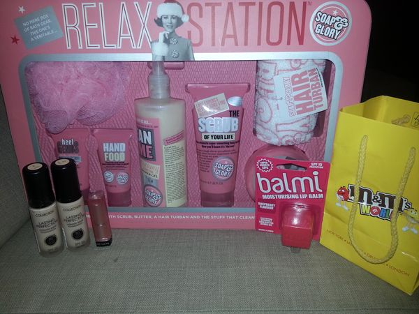 cadeaux d'anniv ( soap & glory, pro palette lorac...)
