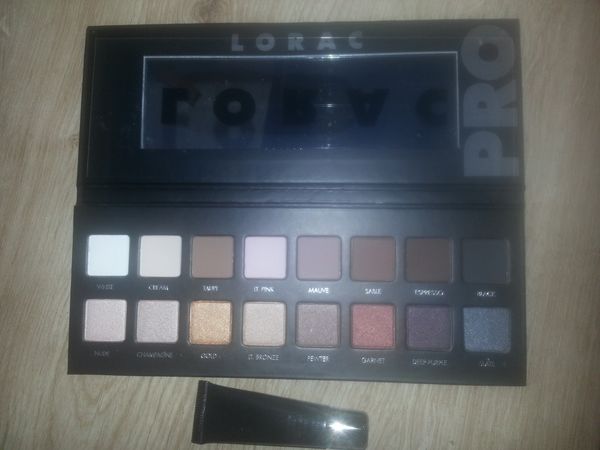 cadeaux d'anniv ( soap & glory, pro palette lorac...)