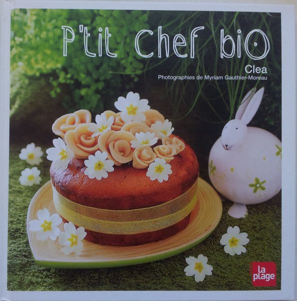 Deux livres de recettes végéta*iennes pour bébés et enfants.