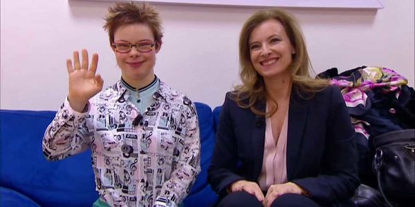 Eléonore et Valérie Trierweiler au Grand Journal . 21 mars 2013