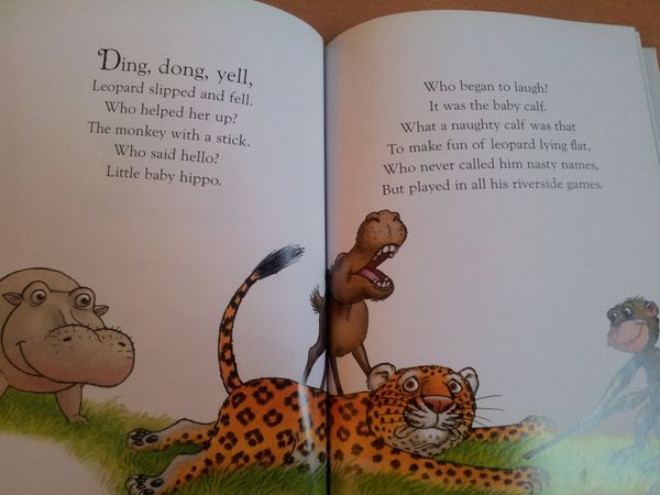 Three stories in english to listen and read, from 3 years.