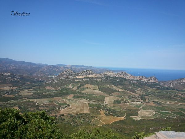 Corse août 2016. Vue depuis le village de Barbaggio sur la plaine de Nebbiu et le golfe de Saint-Florent.