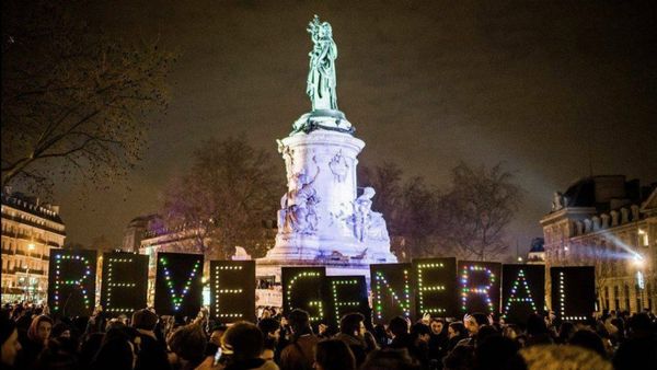 Toutes et tous debout !