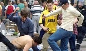 Insupportables supporters ...Anglais , Russes et aussi Français ...