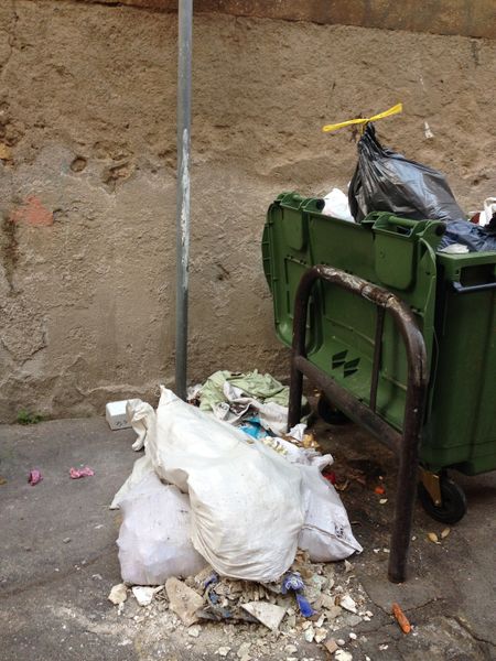 Vendredi 21 mars: pendant les travaux, la campagne continue.
