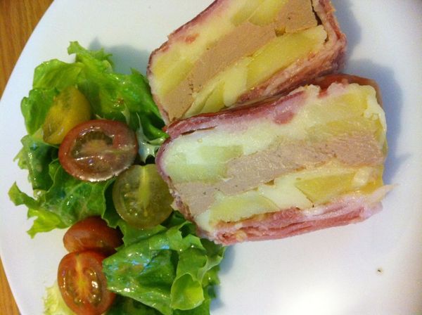 Terrine lardée au foie gras