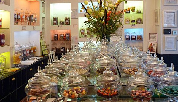 Le bonbon au palais, la plus jolie confiserie à l'ancienne de Paris