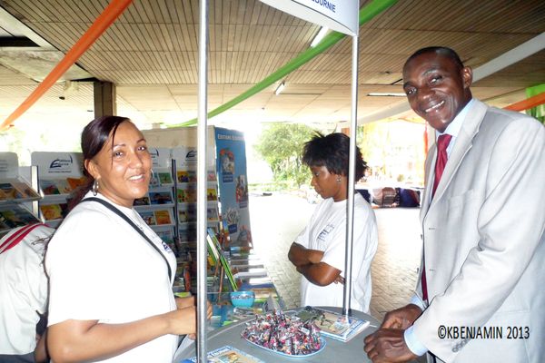 JNLE 2013: Le Directeur du Livre sur le stand des éditions Eburnie