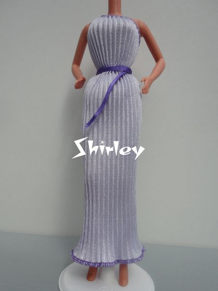 VÊTEMENTS BARBIE 1984