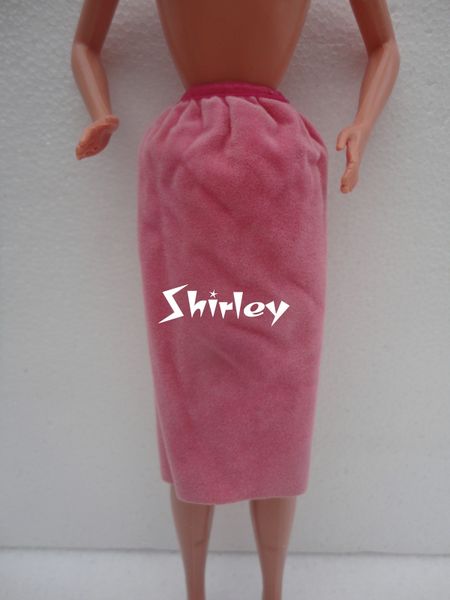 VÊTEMENTS BARBIE 1984