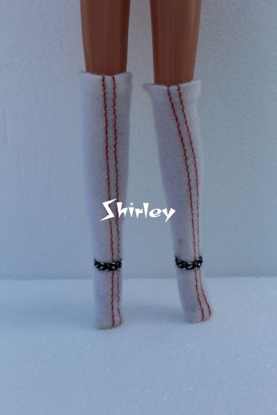 VÊTEMENTS BARBIE 1981