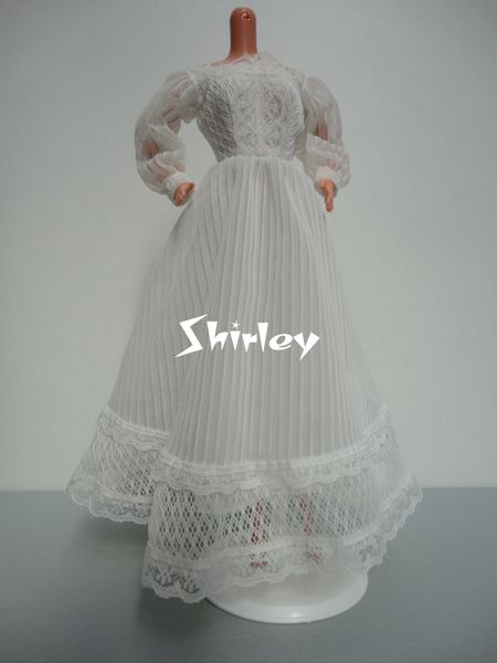 VÊTEMENTS BARBIE 1980
