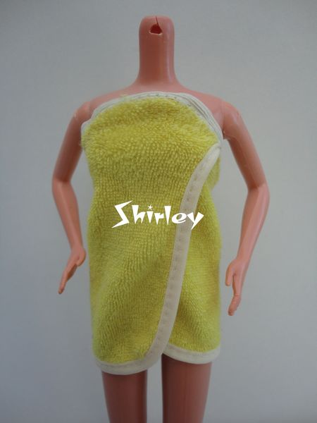 VÊTEMENTS BARBIE 1981