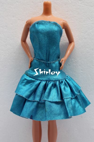 VÊTEMENTS BARBIE 1985