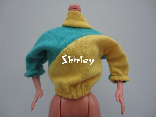 VÊTEMENTS BARBIE 1985