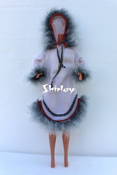 VÊTEMENTS BARBIE 1981