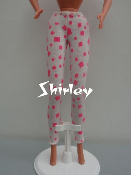 VÊTEMENTS BARBIE 1985