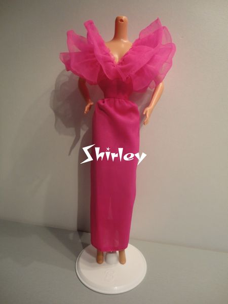 VÊTEMENTS BARBIE 1981