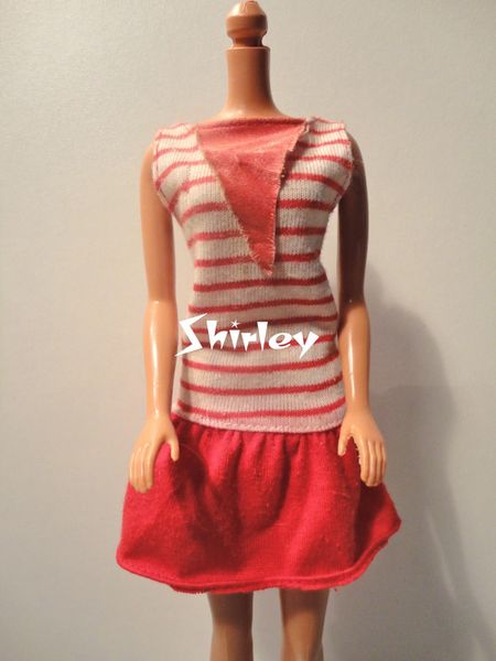 VÊTEMENTS BARBIE 1984