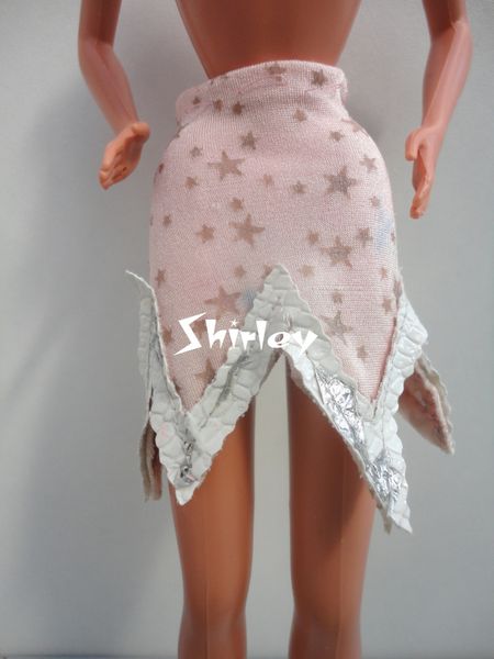 VÊTEMENTS BARBIE 1988