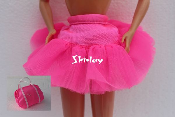 VÊTEMENTS BARBIE 1989