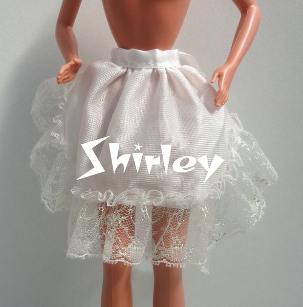 VÊTEMENTS BARBIE 1989