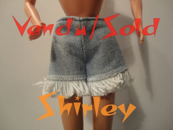 VÊTEMENTS BARBIE 1993