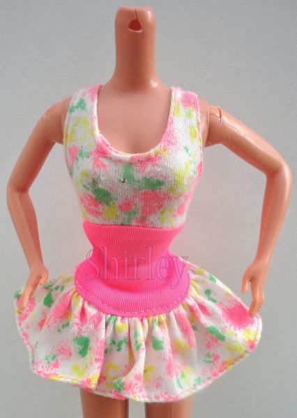 VÊTEMENTS BARBIE 1991