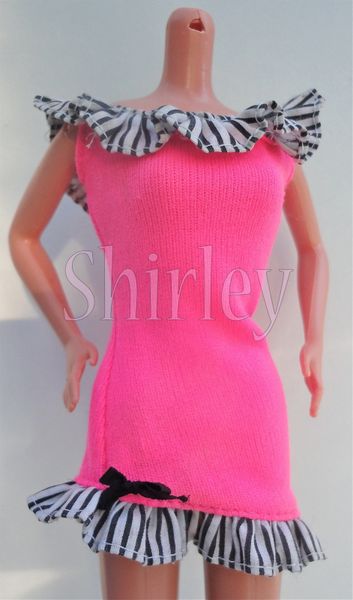 VÊTEMENTS BARBIE 1991