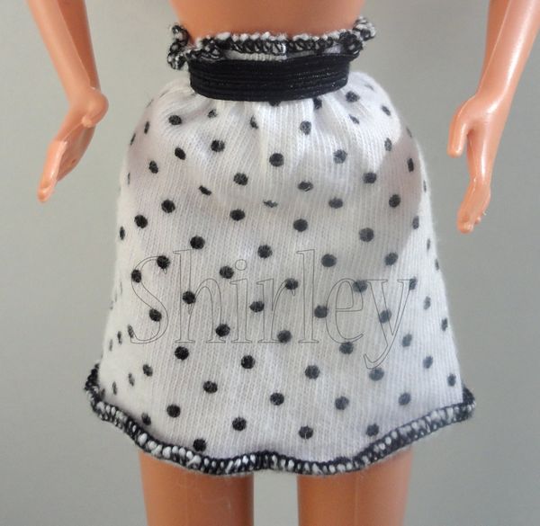 VÊTEMENTS BARBIE 1991