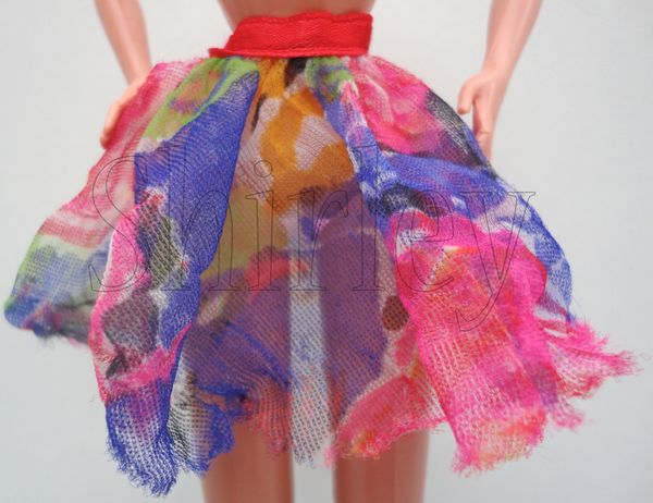 VÊTEMENTS BARBIE 1991