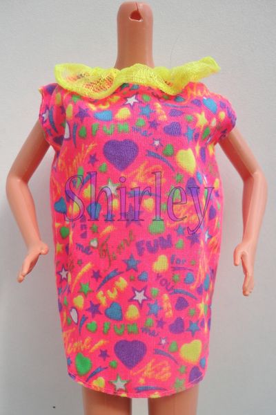 VÊTEMENTS BARBIE 1993