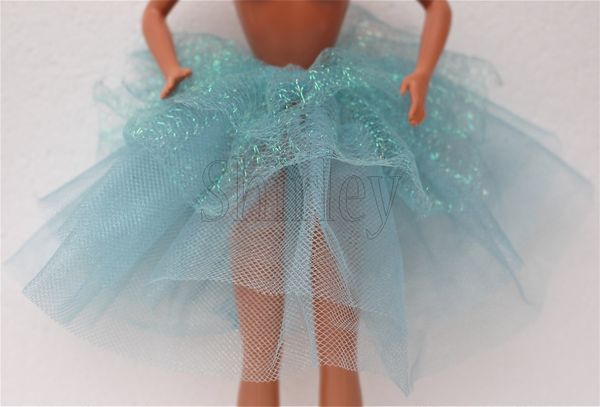 VÊTEMENTS BARBIE 1991