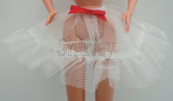 VÊTEMENTS BARBIE 1993