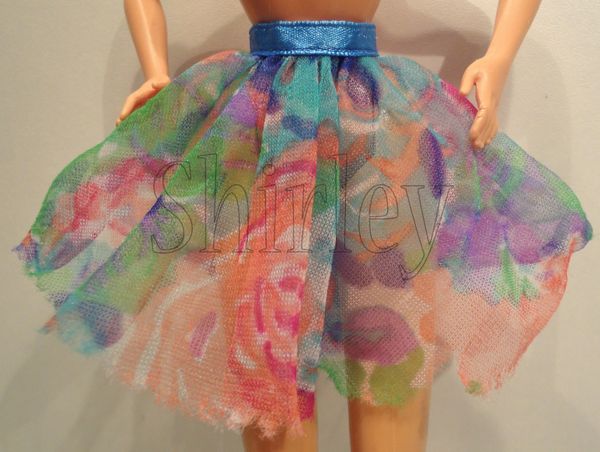 VÊTEMENTS BARBIE 1991