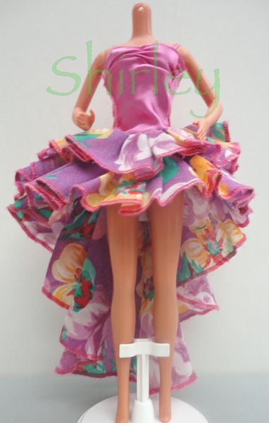 VÊTEMENTS BARBIE 1990